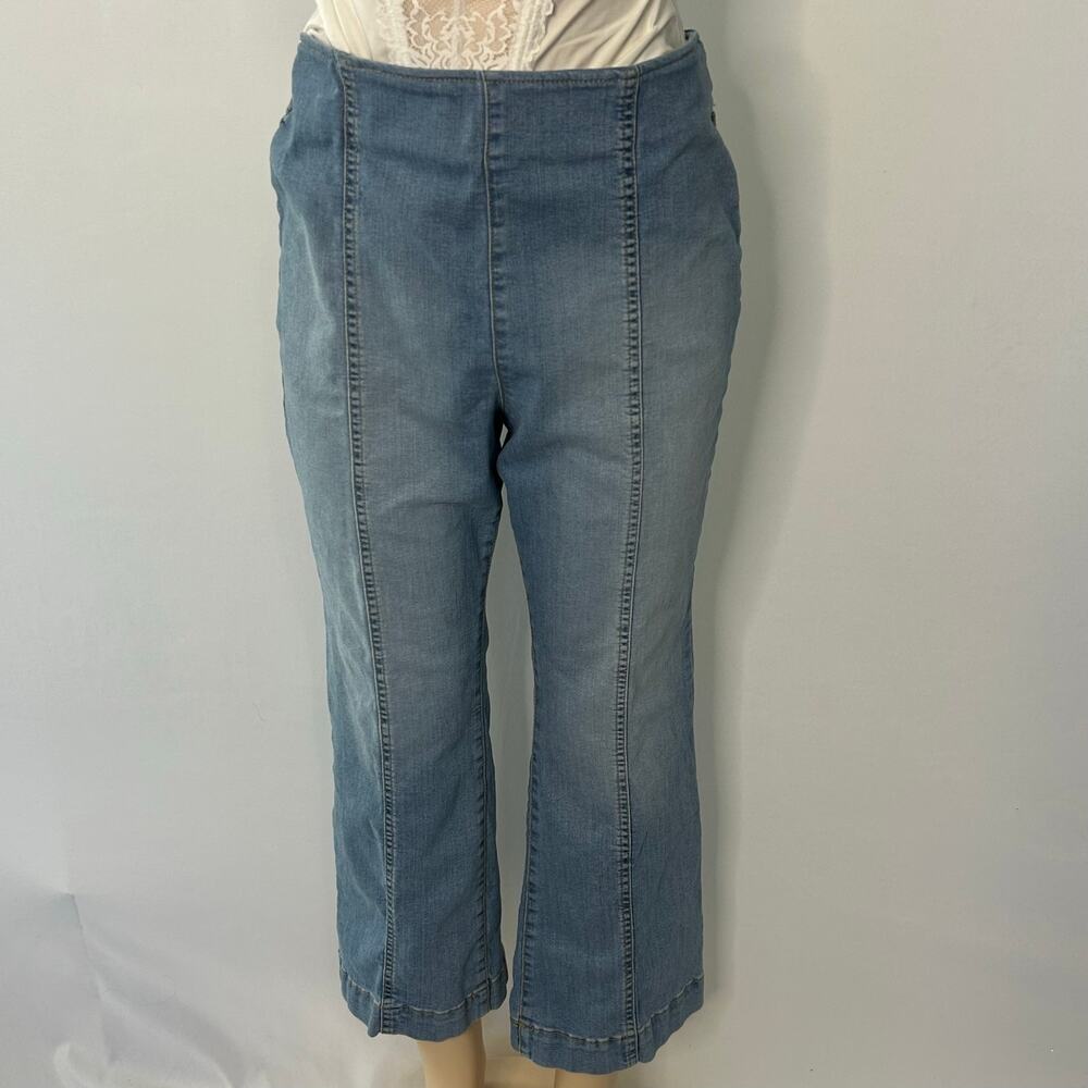 I.N.C. International Concepts Women’s Size 16 Pull-On Crop Flare Jeans Stretch